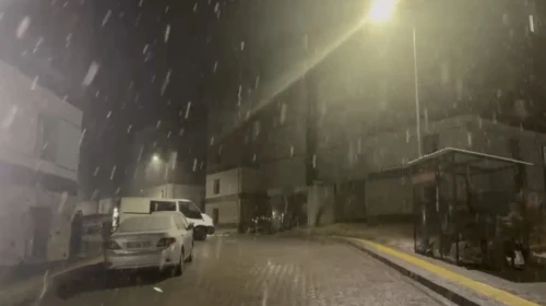 Darende Kar Yağışı Ulaşımı Olumsuz Etkiliyor: Sürücülere Uyarı