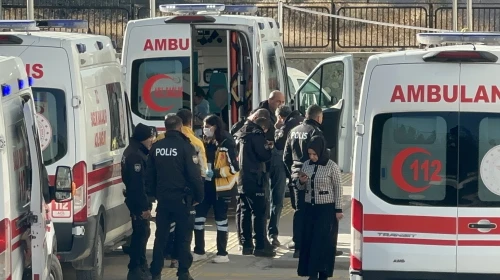 Okulda gıda zehirlenmesi şüphesi: 10 öğrenci hastaneye kaldırıldı