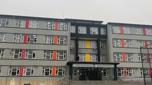 Malatya'da Akran Zorbalığı Dehşeti: 13 Yaşındaki Çocuk Yoğun Bakımda