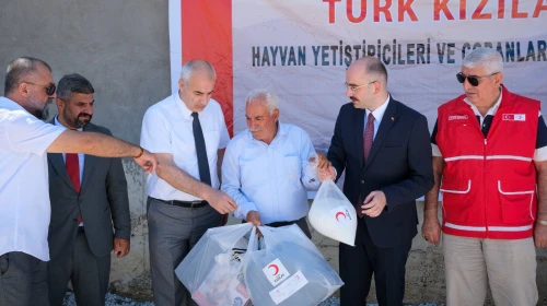Türk Kızılay’dan Doğanşehir’de Çoban Ve Yetiştiricilere Destek