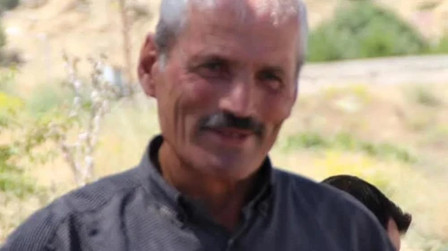 Devrilen traktörün sürücüsü hayatını kaybetti
