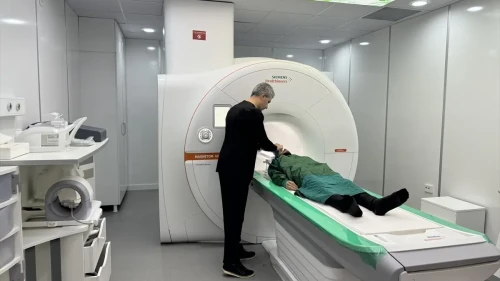 İnönü Üniversitesi'nde Yapay Zeka Destekli Yenilikçi MR Ünitesi Kullanıma Sunuldu!
