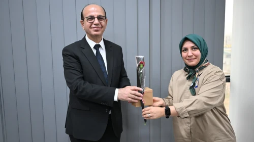 Başkan Geçit'ten Öğretmenlere Jest: Hem Hediye Hem İndirim