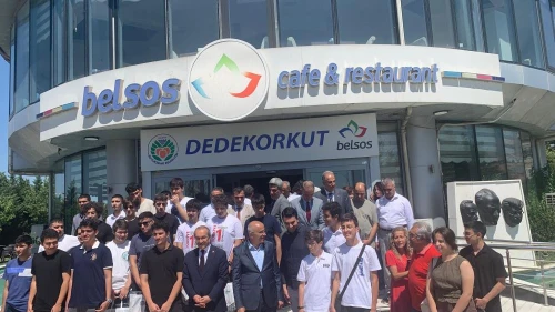 LGS Şampiyonlarına Başkan Sami Er’den özel kutlama