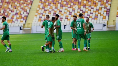 Yeni Malatyaspor, kupada Yeşilyurtspor'a farklı yenildi