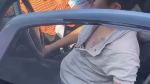 MOTAŞ şoförü tartıştığı genç sürücüyü annesinin yanında darp etti