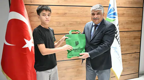 Yeşilyurt'tan Eğitime Destek: YKS Derecelerine 20 Bin TL Ödül