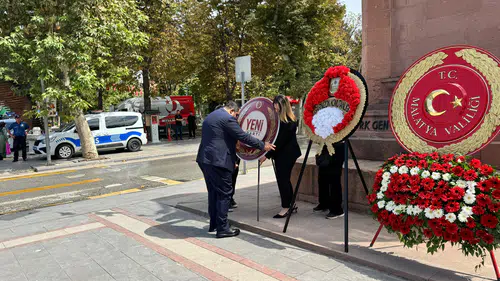 Yeni Parti Malatya Teşkilatından 30 Ağustos'ta İlk Çelenk