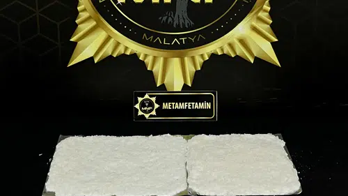 Malatya’da Fiziki Takipli Operasyon: 900 Gram Uyuşturucu Ele Geçti