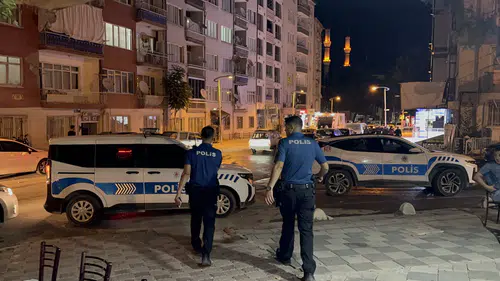 Bıçaklı Saldırı Şüphesi: Zanlı Polisin Eline Geçti