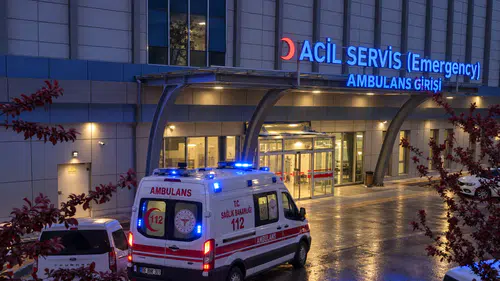 Malatya'da Bıçaklı Kavga: Taksiyle Hastaneye Gitti