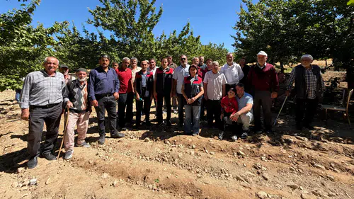 Çiftçiler İçin Tarla Okulu Dönemi: Eğitimler Sahada Sürüyor