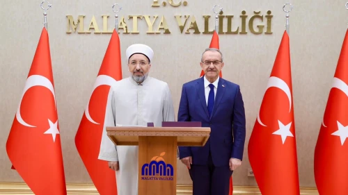 Diyanet Başkanı Arpaguş Malatya’da: Şehitlikte Dua, Akşam Kandil Yayını