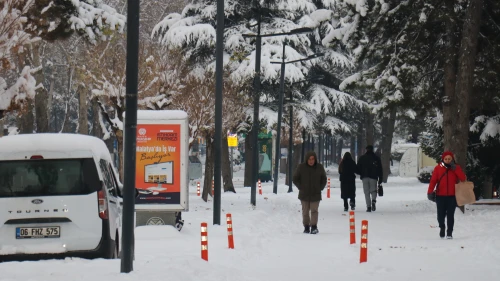 Malatya Beyaza Büründü: Kar Tatili Çocuklara, Bereket Çiftçiye Yaradı
