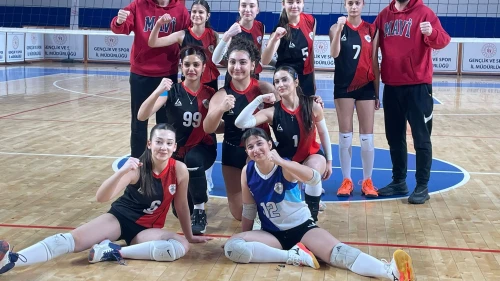 Malatya Voleybol Evinde Hata Yapmadı: Hakkari Engelini 3-0 ile Geçti