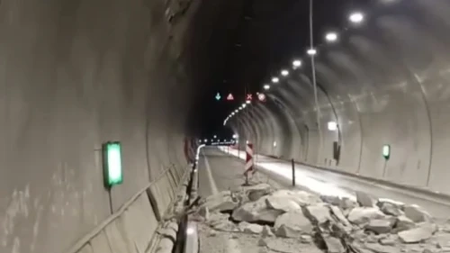 Erkenek Tüneli’ndeki Göçük Korkuttu: Yol Kısa Süreliğine Kapatıldı