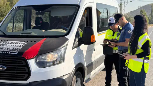 Doğanşehir’de Okul Servis Şoförlerine Sıkı Trafik Uyarısı