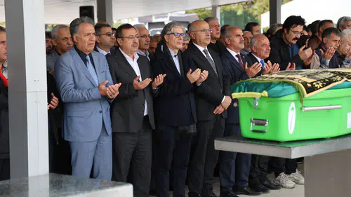 Malatya’nın Tanınmış Esnafı Burhan Özdemir Son Yolculuğuna Uğurlandı