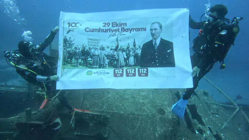 Malatya İtfaiyesinden Cumhuriyet’in 103. Yılına Anlamlı Mesaj