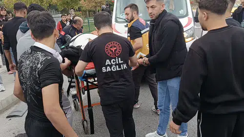 Malatya'da Kavşakta Kaza: Motosiklet Sürücüsü Ağır Yaralı