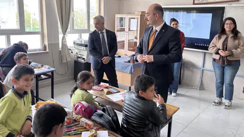 Kaymakam Sungur’dan Öğrencilere Sürpriz Ziyaret..!