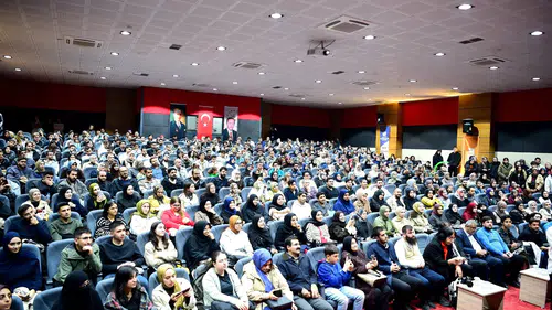 Malatya Kitap Fuarı’na Yoğun İlgi: Yazarlar Organizasyondan Memnun