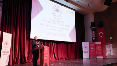 Malatya'da Kayısı Üreticilerine Kritik Eğitim Toplantısı