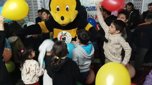 Faik Erdoğan Vakfı Camii'nde Renkli İftar: 150 Çocuk Tekne Orucunda Buluştu!