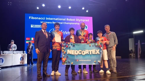 Malatyalı öğrencilerden robot olimpiyatlarında büyük başarı: "NHK 44" ringe çıktı!