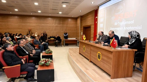 İnönü Üniversitesi’nde 28 Şubat ve Akademi Paneli Düzenlendi