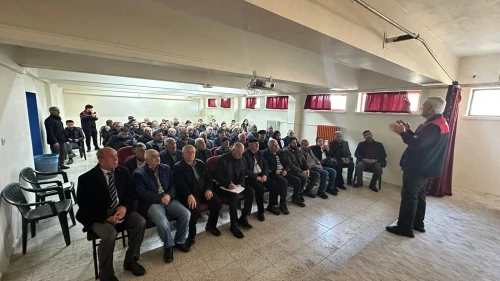 Malatya'da Kayısı Üreticilerine Bahar Bakımı Eğitimi Verildi