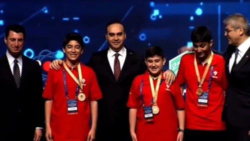 Malatya’dan TÜBİTAK’ta Büyük Başarı: Fizik Alanında Türkiye Birinciliği Geldi