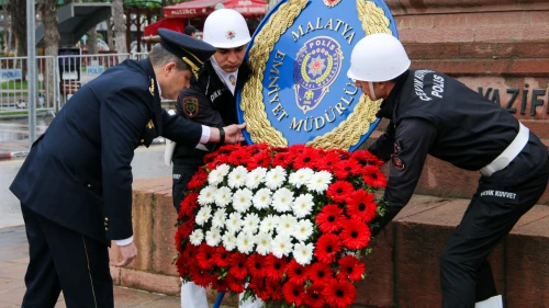 Malatya’da Polis Haftası Kutlamaları: Atatürk Anıtı’na çelenk sunuldu