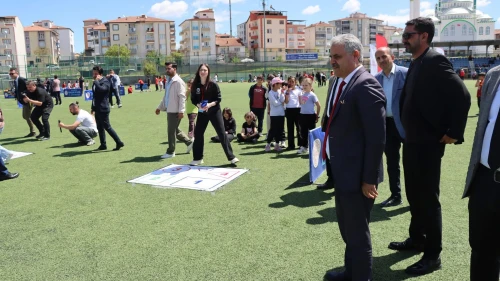 Malatya’da Geleneksel Çocuk Oyunları Şenliği Coşkusu