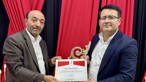 İstanbul’daki Malatyalı Başkanlara Vefa: Yeşilyurt Kızılay’dan Teşekkür Belgesi