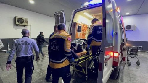 Malatya’da Trafik Kazası: İki Otomobil Çarpıştı, 3 Kişi Yaralandı