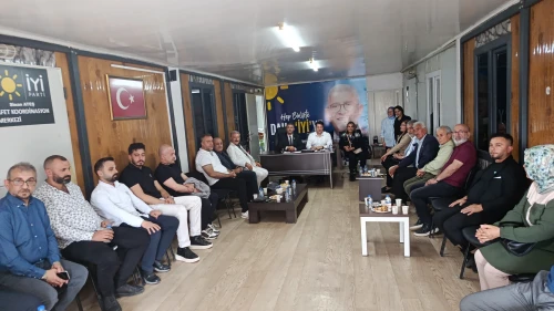 İYİ Parti Malatya'da Bayramlaştı: Mücadele Mesajı Verildi