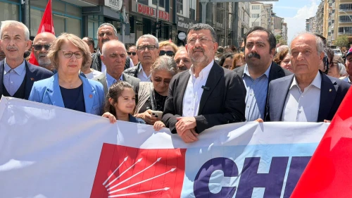 Malatya’da 1 Mayıs Coşkusu: Emekçiler Turan Emeksiz Meydanı’nda Buluştu