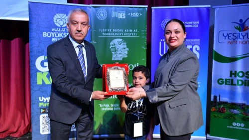 Teknoloji Severler Yeşilyurt'ta Bir Araya Geldi..!