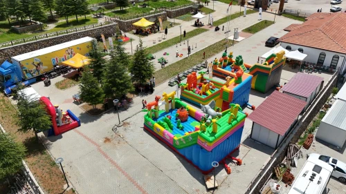 Doğanşehir’de Çocuk Festivali Coşkusu: Minikler Doyasıya Eğlendi