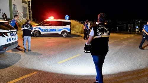 Sokak Ortasında Gerçekleşen Silahlı Saldırıda İki Kişi Yaralandı