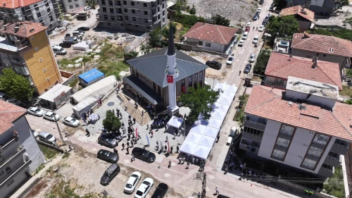 Malatya'da Hacı Hüseyin Kölük Camii İbadete Açıldı