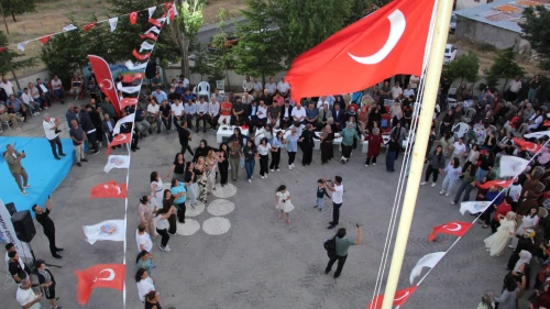 Darende’nin Kadim Mirası Yeniköy’de İlk Yaz Şenliği Coşkusu!