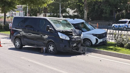Malatya'da Zincirleme Kaza: 3 Yaralı!