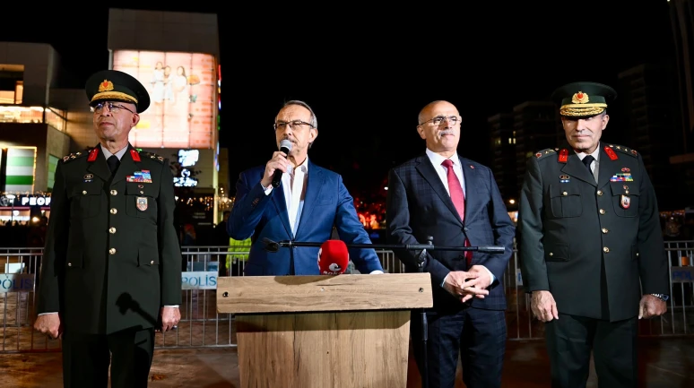 Malatya’da Cumhuriyet’in 102. Yılı Coşkuyla Kutlanıyor