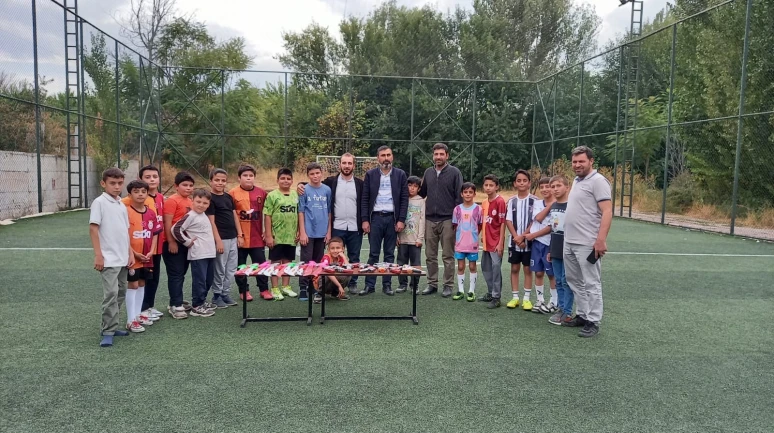 Dilek Eğitim Derneği Gençlere Yönelik Çalışmalarını Sürdürüyor