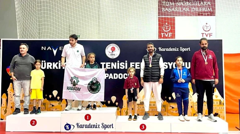 Küçük Zehra, Türkiye Gençler Güreş Şampiyonası'nda Üçüncü Oldu!