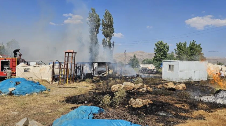 Doğanşehir’de konteyner yangını