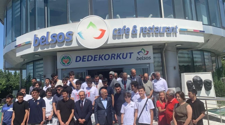 LGS Şampiyonlarına Başkan Sami Er’den özel kutlama