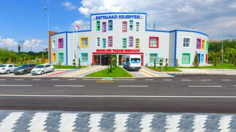 Battalgazi Engelsiz Yaşam Merkezi'nde dil ve konuşma terapisi